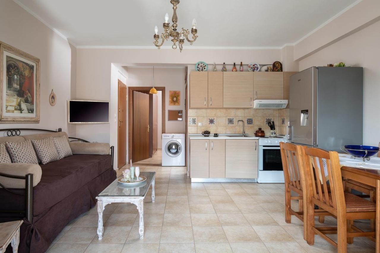 Antique Apartment Afytos Exterior photo